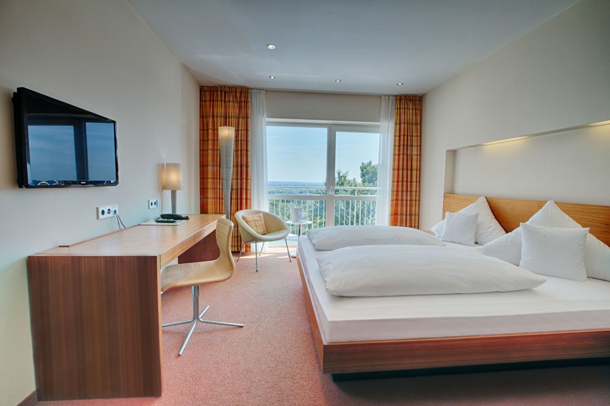 Parkhotel Донаувёрт Экстерьер фото