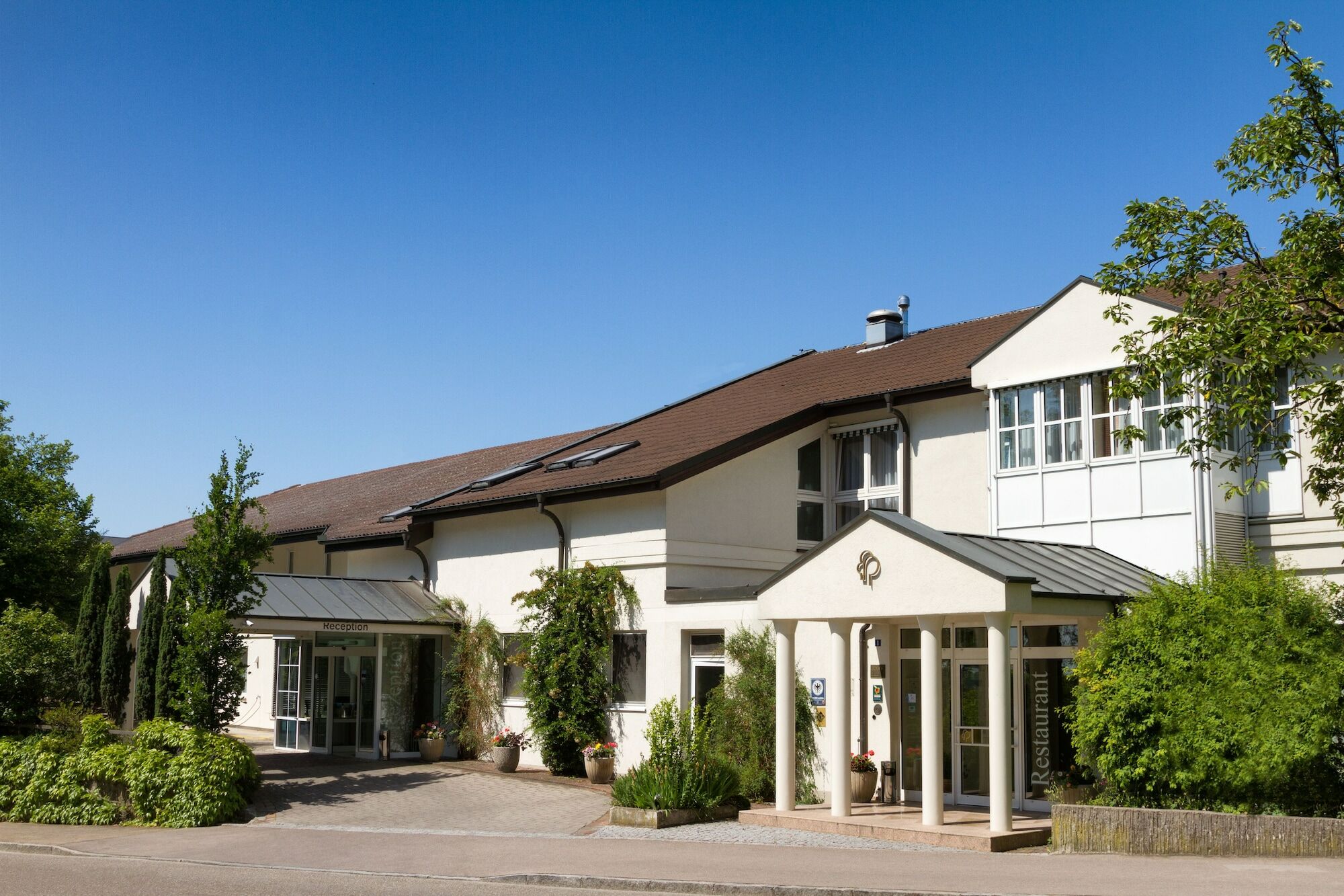 Parkhotel Донаувёрт Экстерьер фото